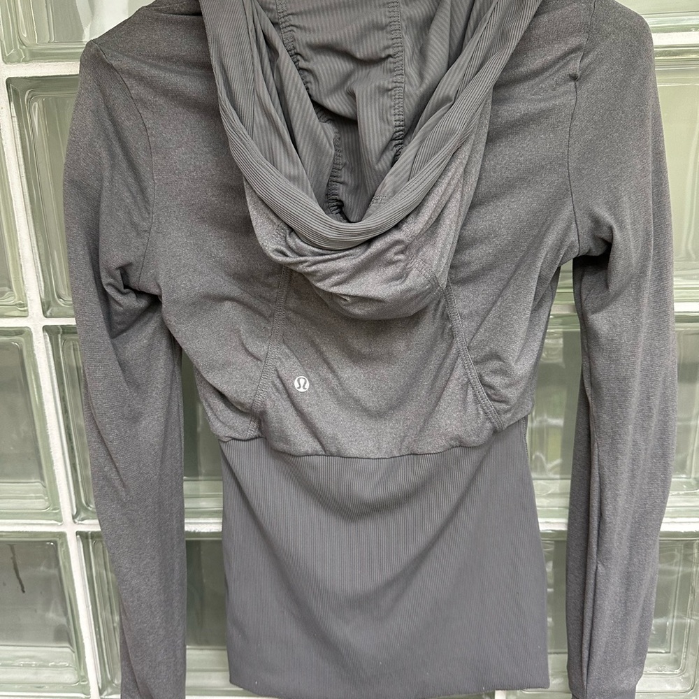 Lululemon Reversible Grey Jacket - image 6
